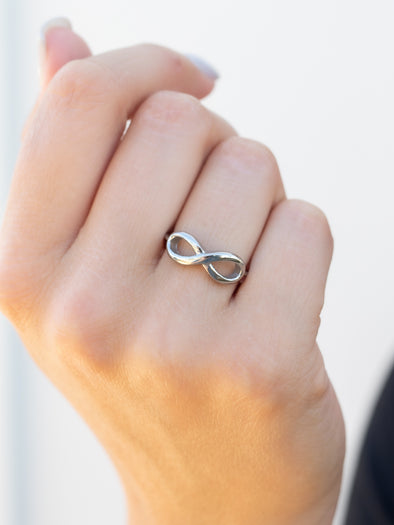 Infinity Ring – Sterlyn