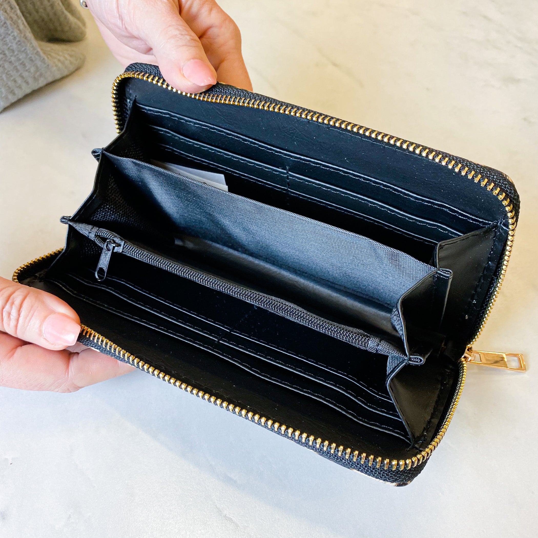 Grab and Go Wallet - Snake