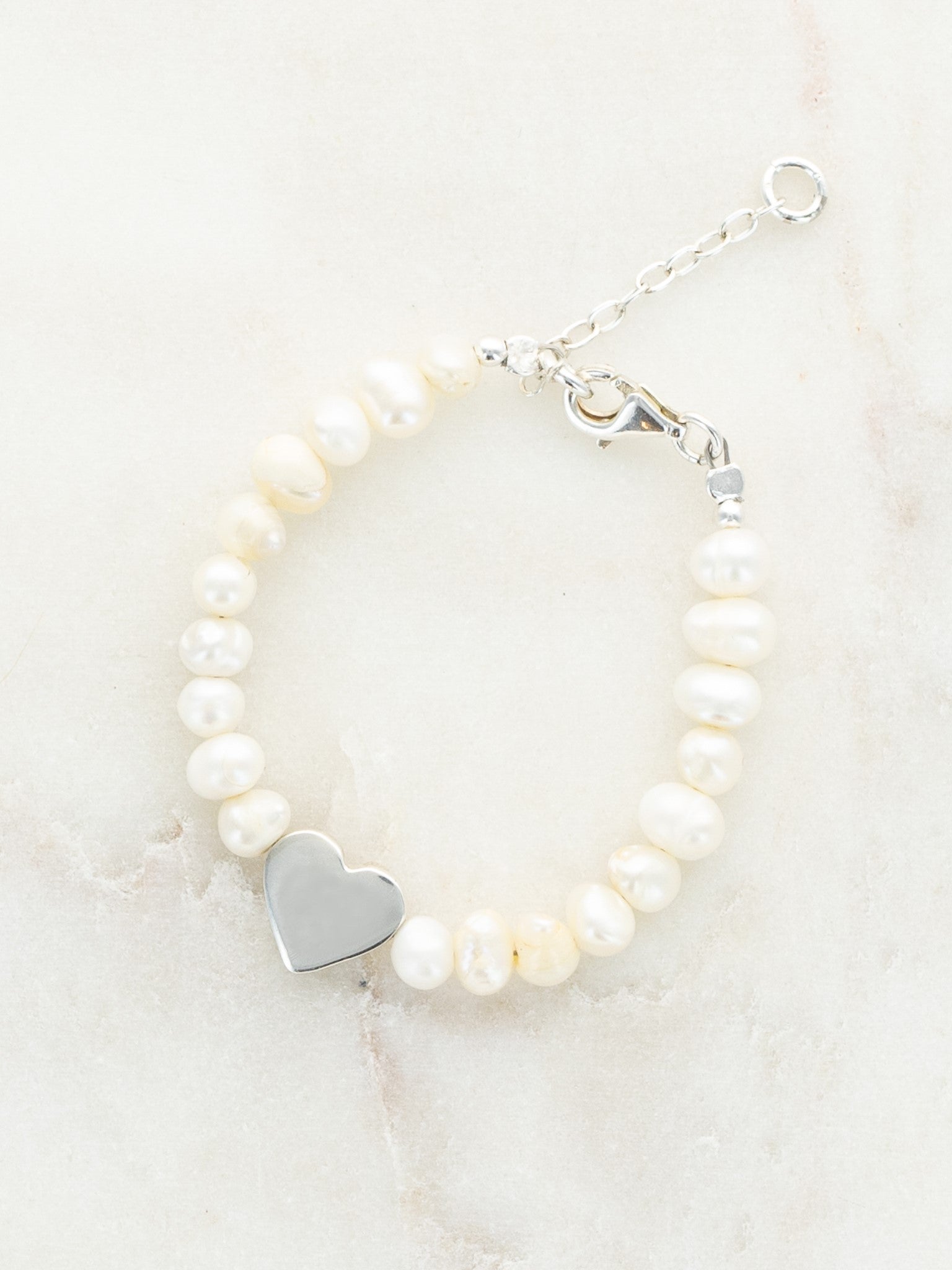 Virgen Heart Pendant set | Pendant set, Heart pendant, White pearl bracelet
